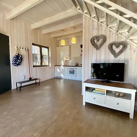 Domki I Apartamenty Poezja Ciszy Debki *