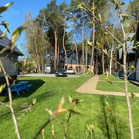 Domki I Apartamenty Poezja Ciszy Debki Hébergement de vacances *