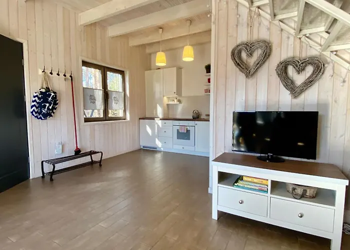 Domki I Apartamenty Poezja Ciszy Debki *