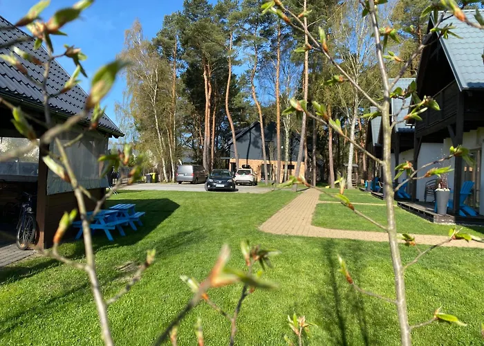 Domki I Apartamenty Poezja Ciszy Debki Hébergement de vacances *